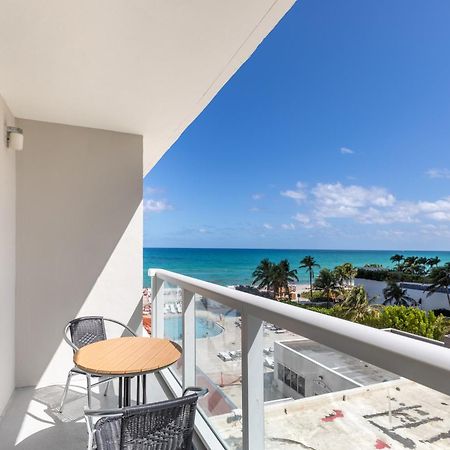 Sunny Isles Beach Resort Studio With Ocean Views Extérieur photo