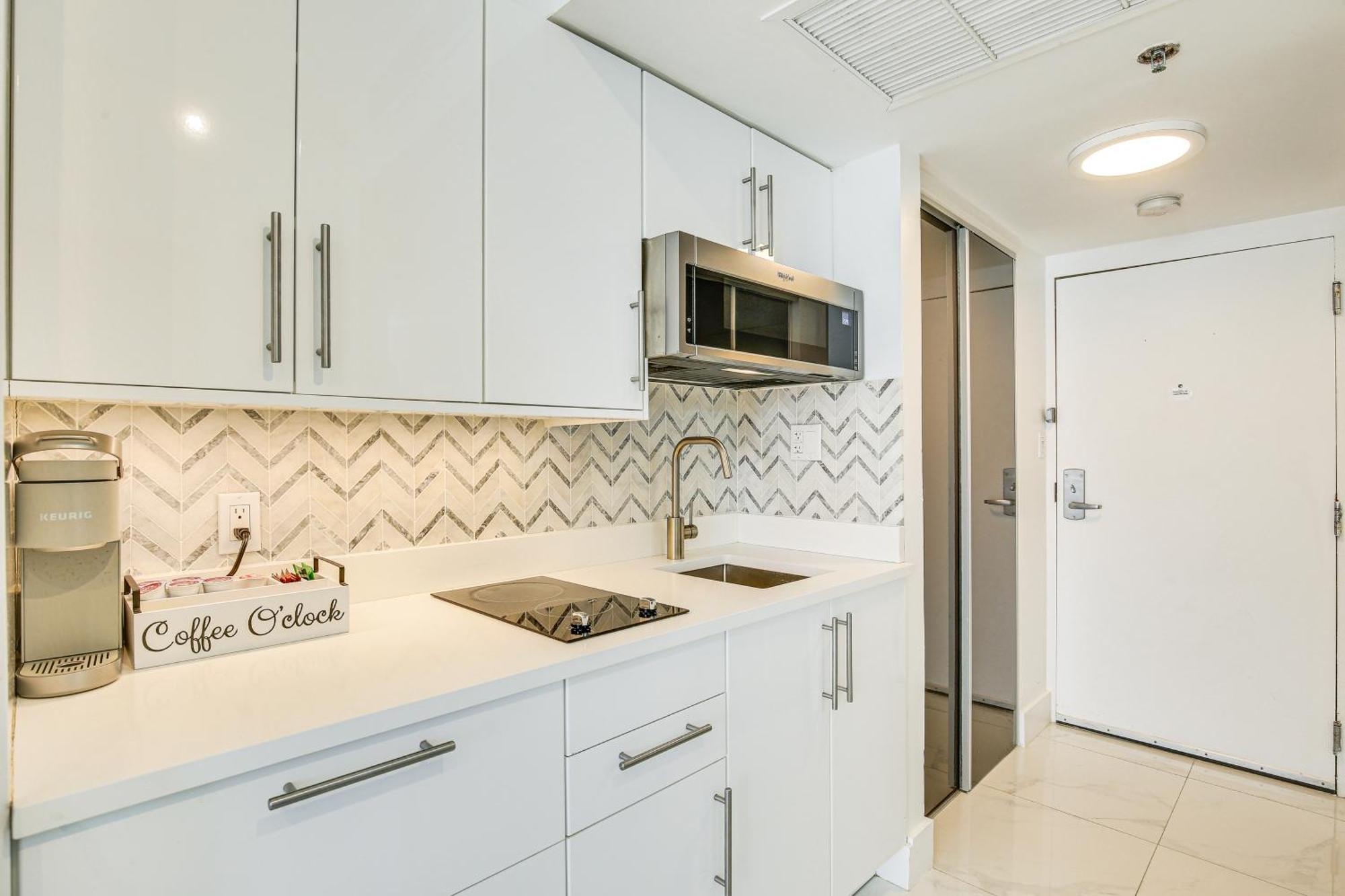 Sunny Isles Beach Resort Studio With Ocean Views Extérieur photo